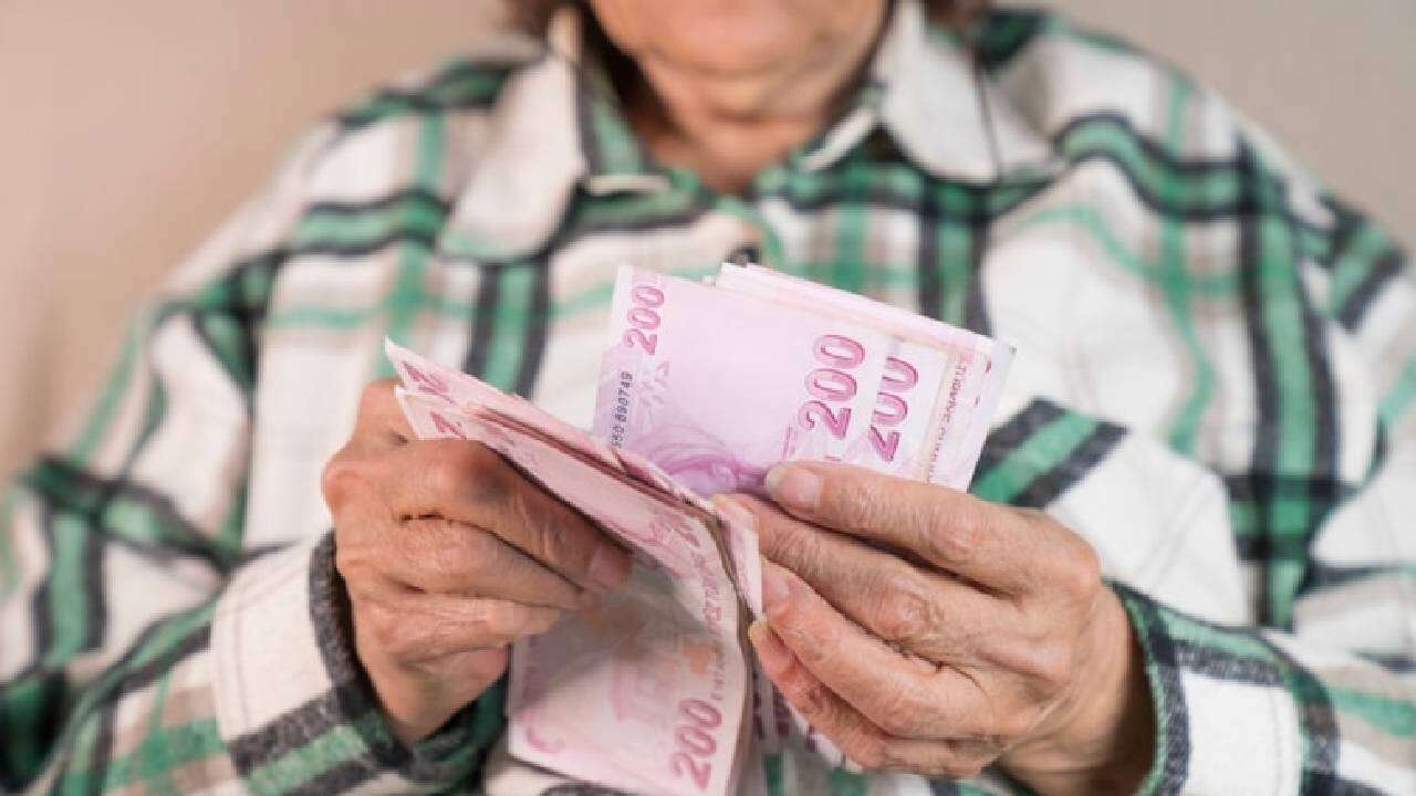 SSK ve BAĞ-KUR emeklileri dikkat: Emekli maaş zammı resmen belli oldu! İşte rakam 1